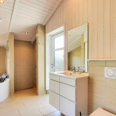 Дом отдыха Holiday Aviva - 600m From The Sea In Western Jutland By Interhome Вайерс-Странд