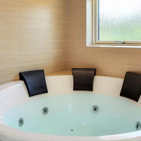 Dom wakacyjny Holiday Aviva - 600m From The Sea In Western Jutland By Interhome